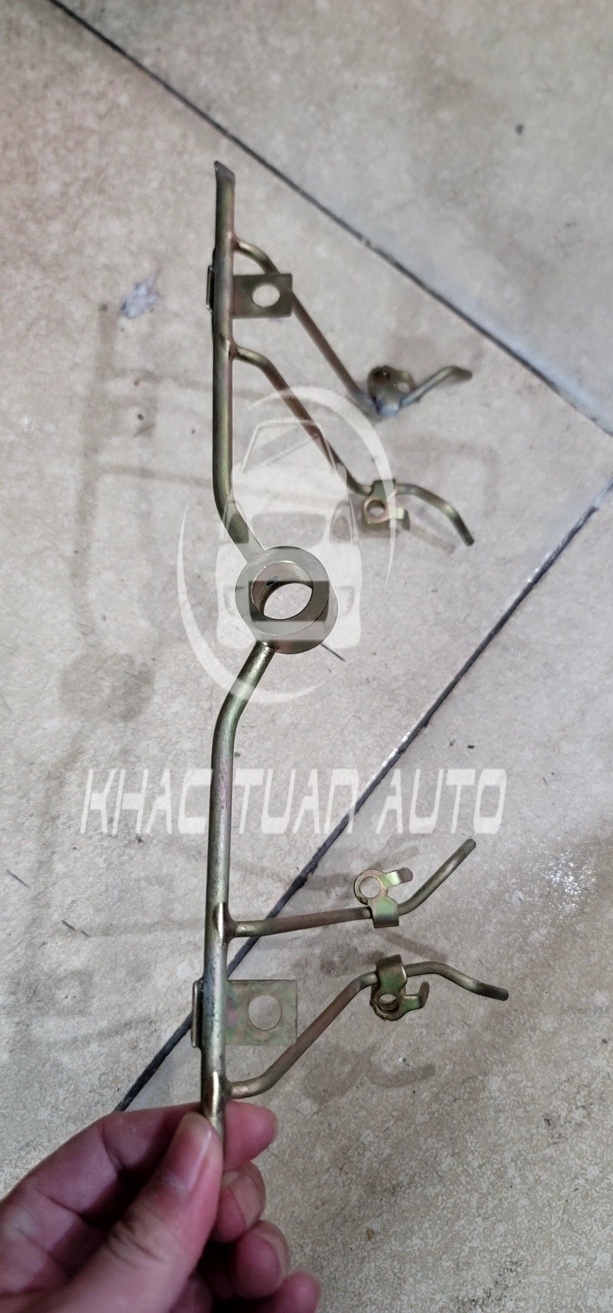 VÒI DẦU ĐỘNG CƠ ISUZU 4JB1