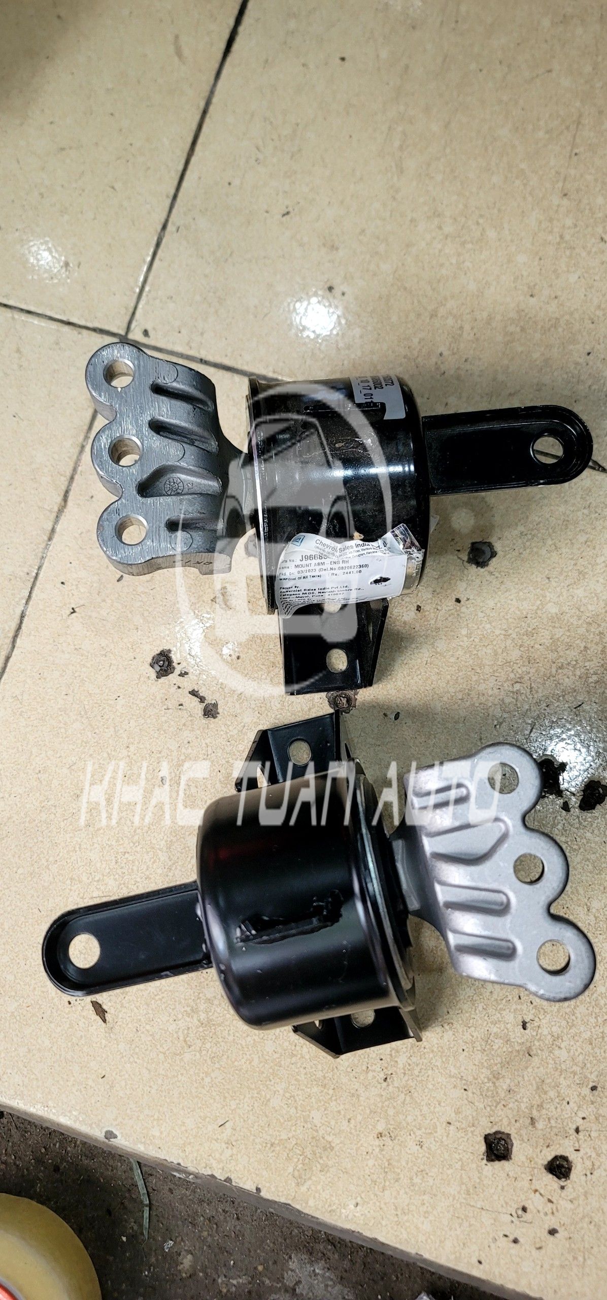 CHÂN MÁY RH DAEWOO SPACK